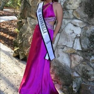 Stunning fuchsia evening gown